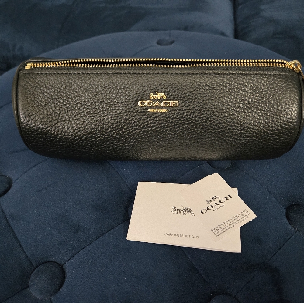 Coach Black Pebbeled Leather Case Pouch Brand New
